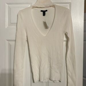 Forever 21 White Keyhole Sweater NWT L Large